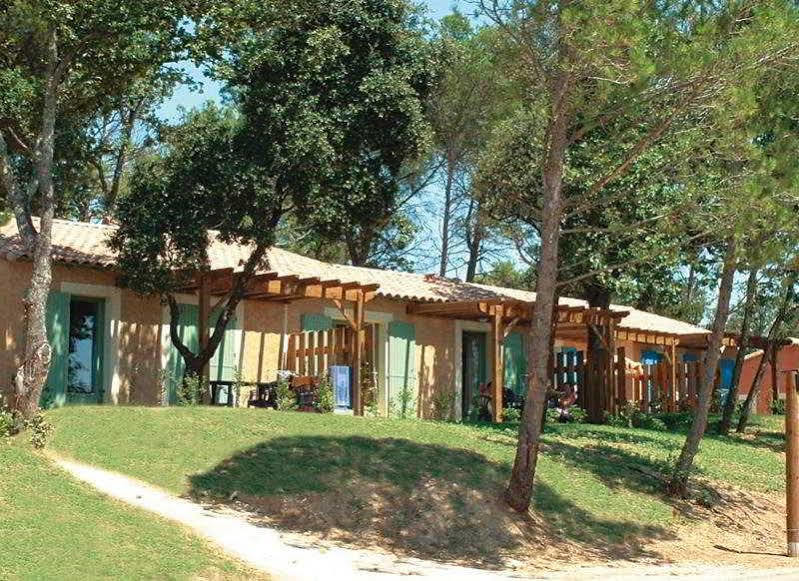 Lagrange Vacances Les Mazets De Gaujac Gaujac  Exterior photo